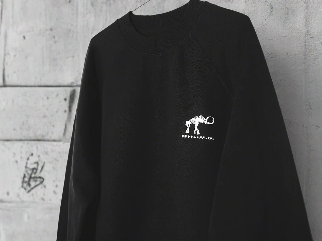 Mammoth | Oversized Black Sweatshirt