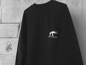 Mammoth | Oversized Black Sweatshirt