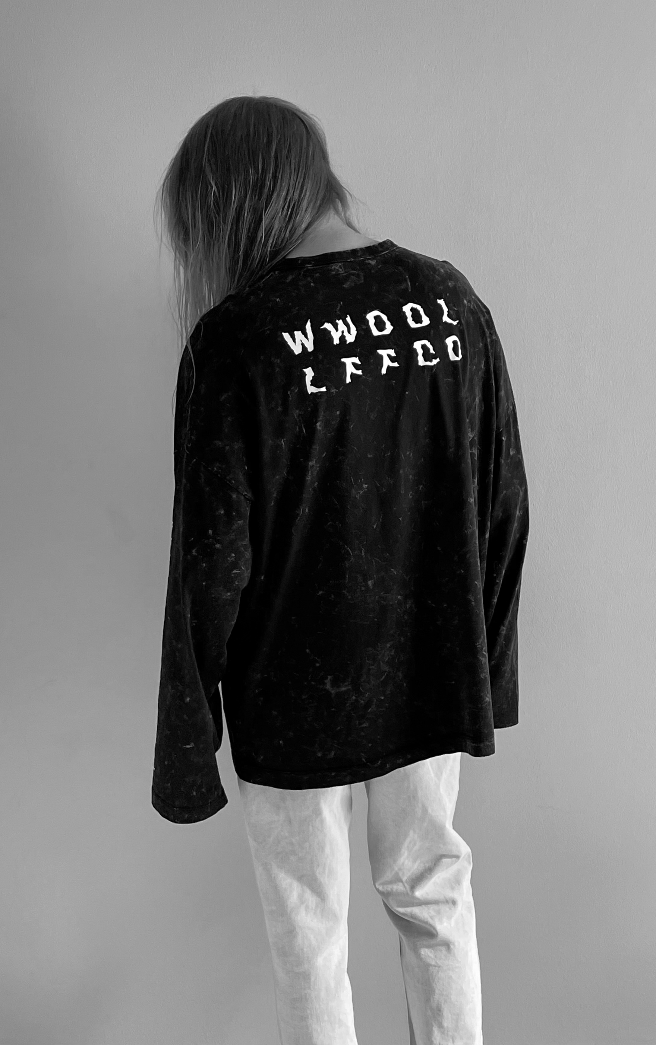 WWOOLLFF Grids | Washed Out Black Long Sleeve