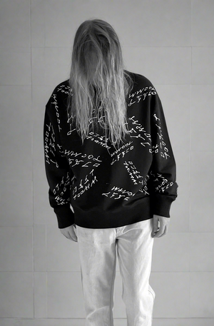 WWOOLLFF Handwritten | Oversized Black Sweatshirt