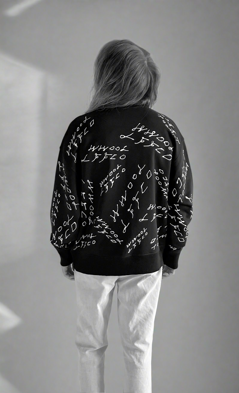 WWOOLLFF Handwritten | Oversized Black Sweatshirt